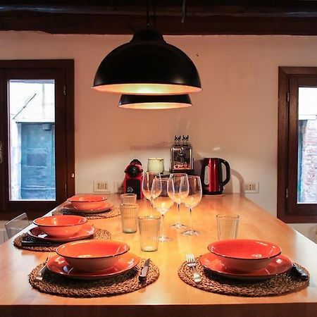 Erbe Canal View Private House Venesia Bagian luar foto