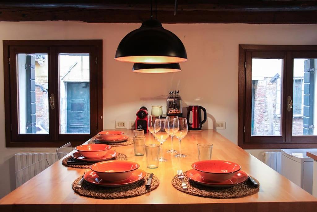 Erbe Canal View Private House Venesia Bagian luar foto